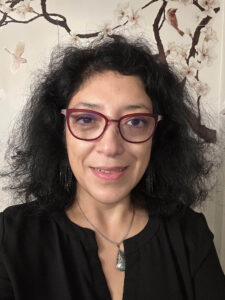 Headshot of Carmen Valdivia.